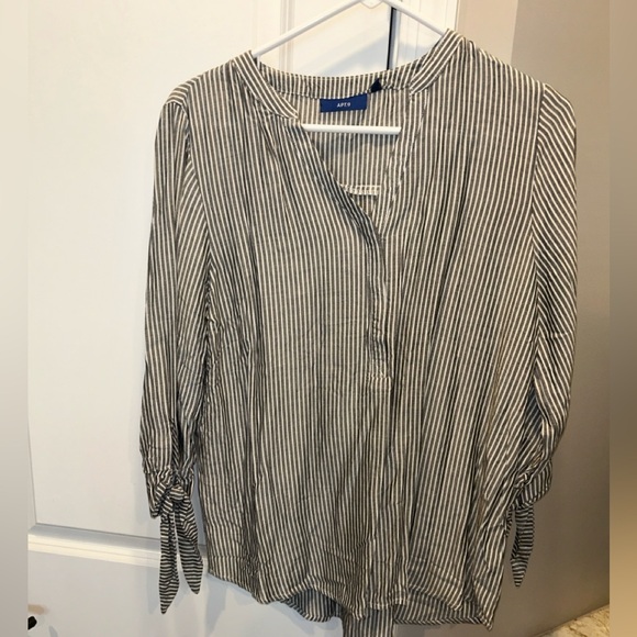 Women’s Apt 9 Boho Black & White Top NWT Small - Picture 1 of 9